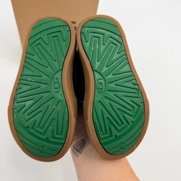 Ugg Rennon Black Leather Hook and Loop High Top Sneaker Bootie Shoe Toddler 8 - Picture 7 of 12